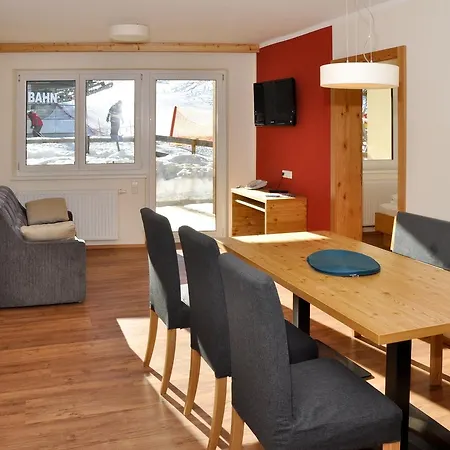 Soelle Homes Nassfeld Apartment *