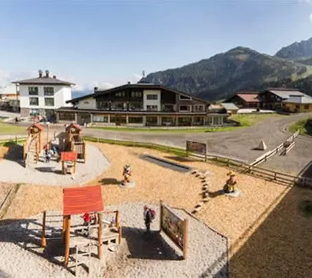 Soelle Homes Nassfeld 아파트